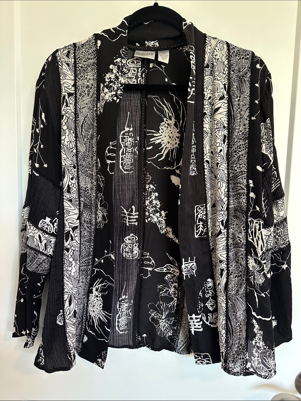 Chico's Black and White Floral Print Kimono Jacket Medium